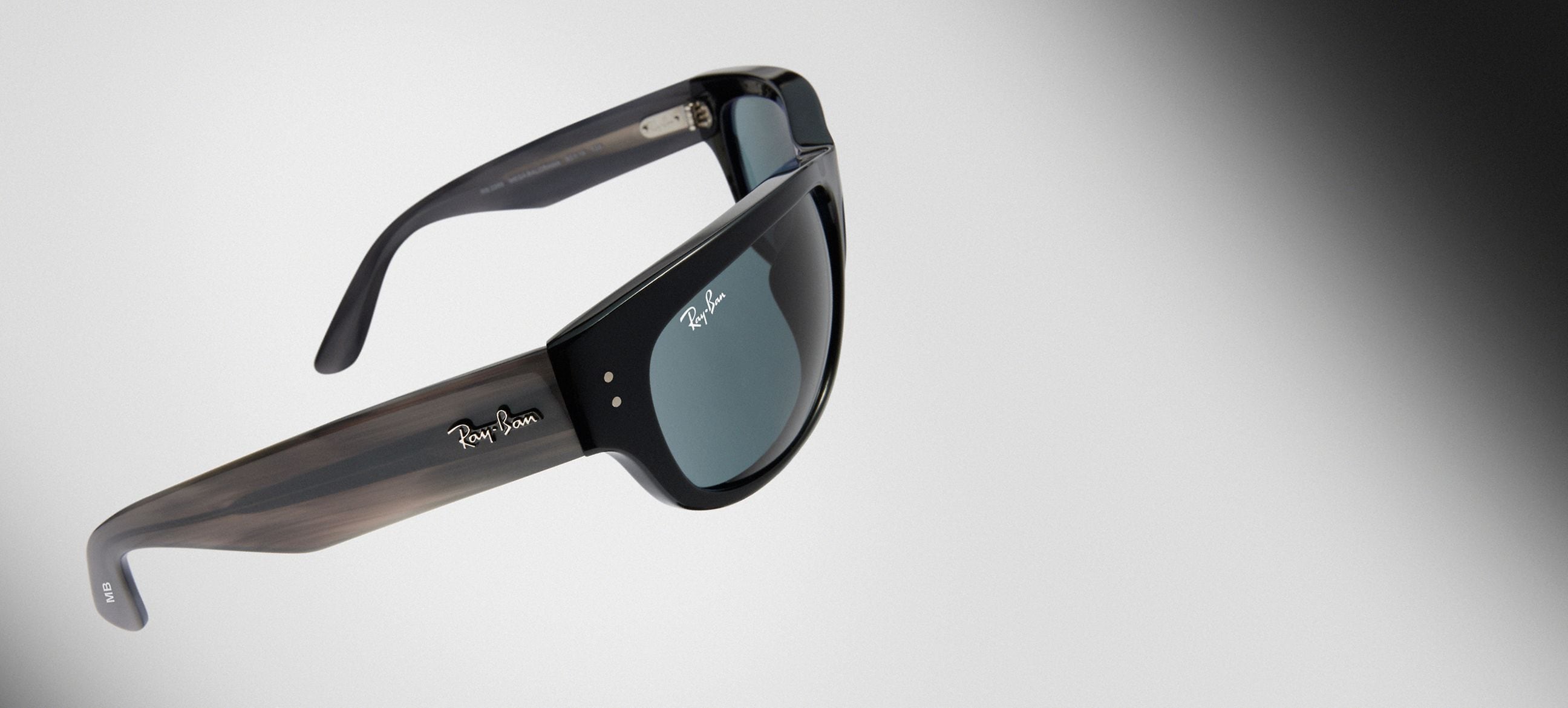 レイバン公式ストア | Ray-Ban® サングラス・メガネ