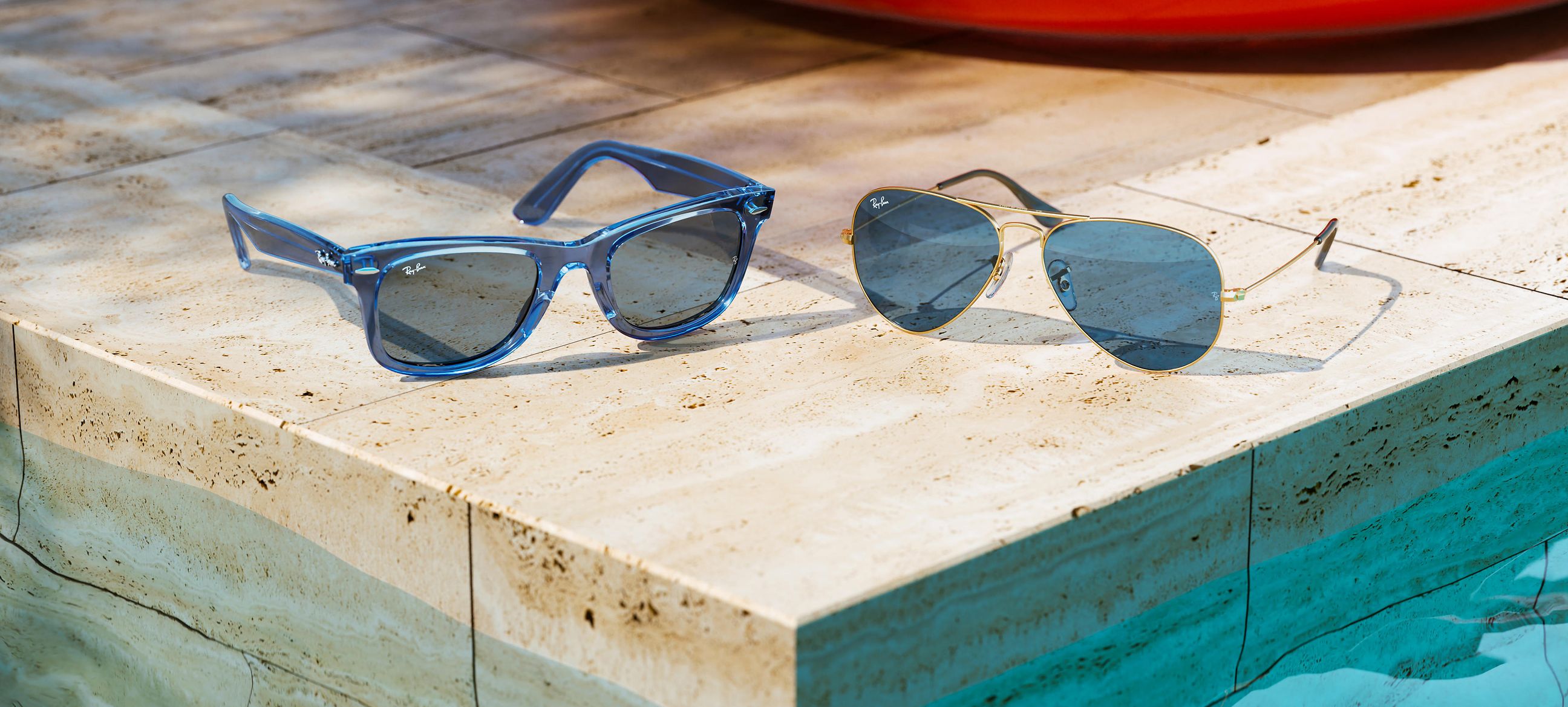 Monturas y lentes en azul transparente Ray Ban