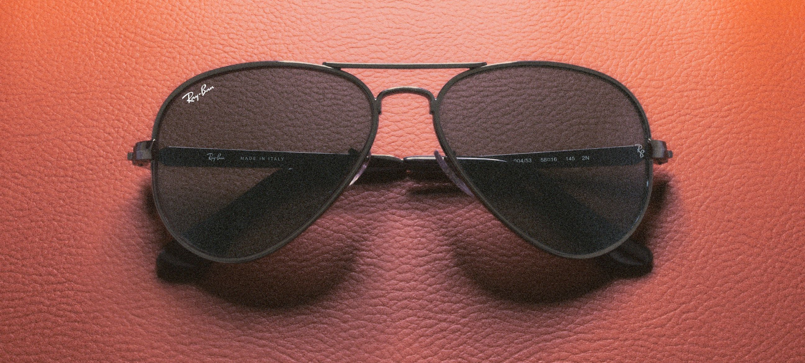AVIATOR MAX SUMMER CAPSULE サングラス ガンメタル と バイオレット