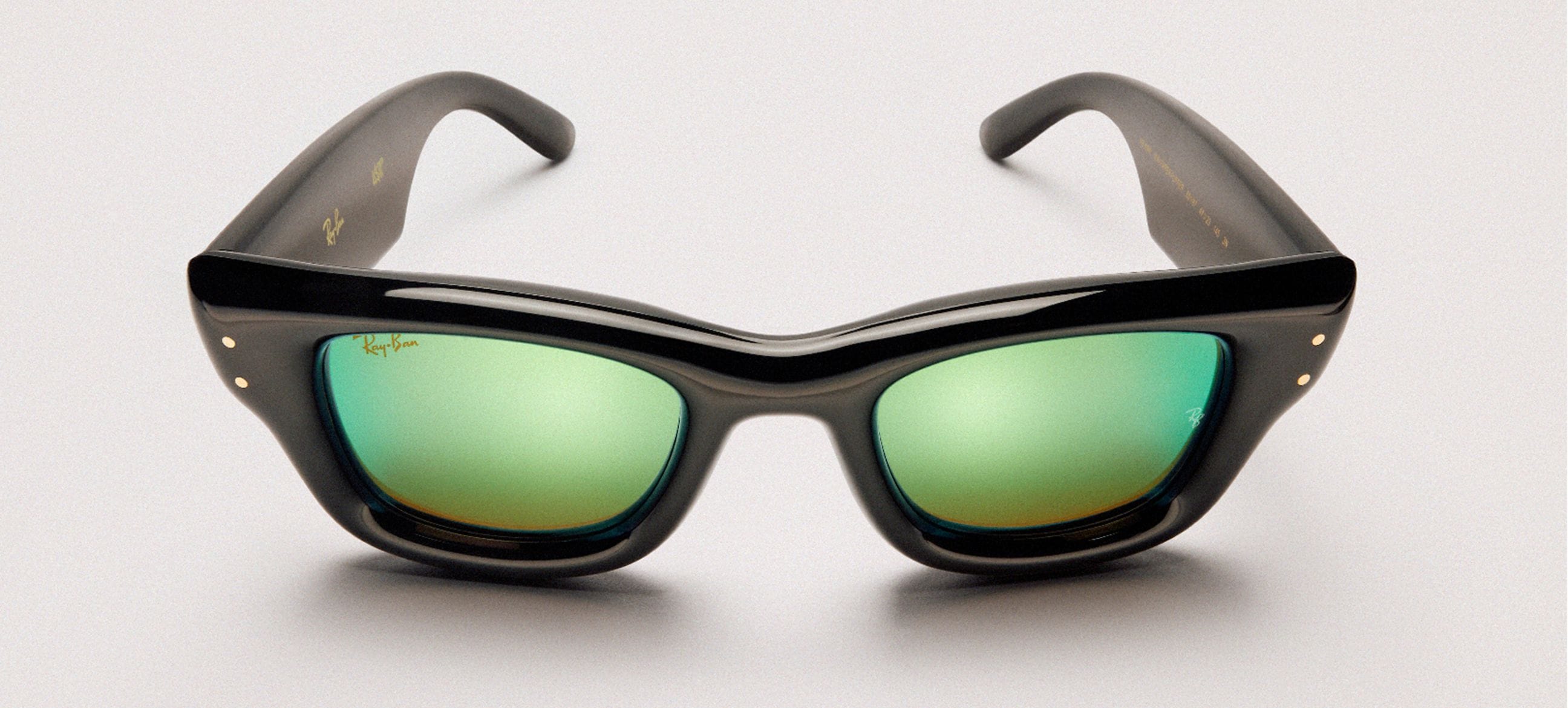 レイバン公式ストア】 Ray-Ban® WAYFARER PUFFER サングラス