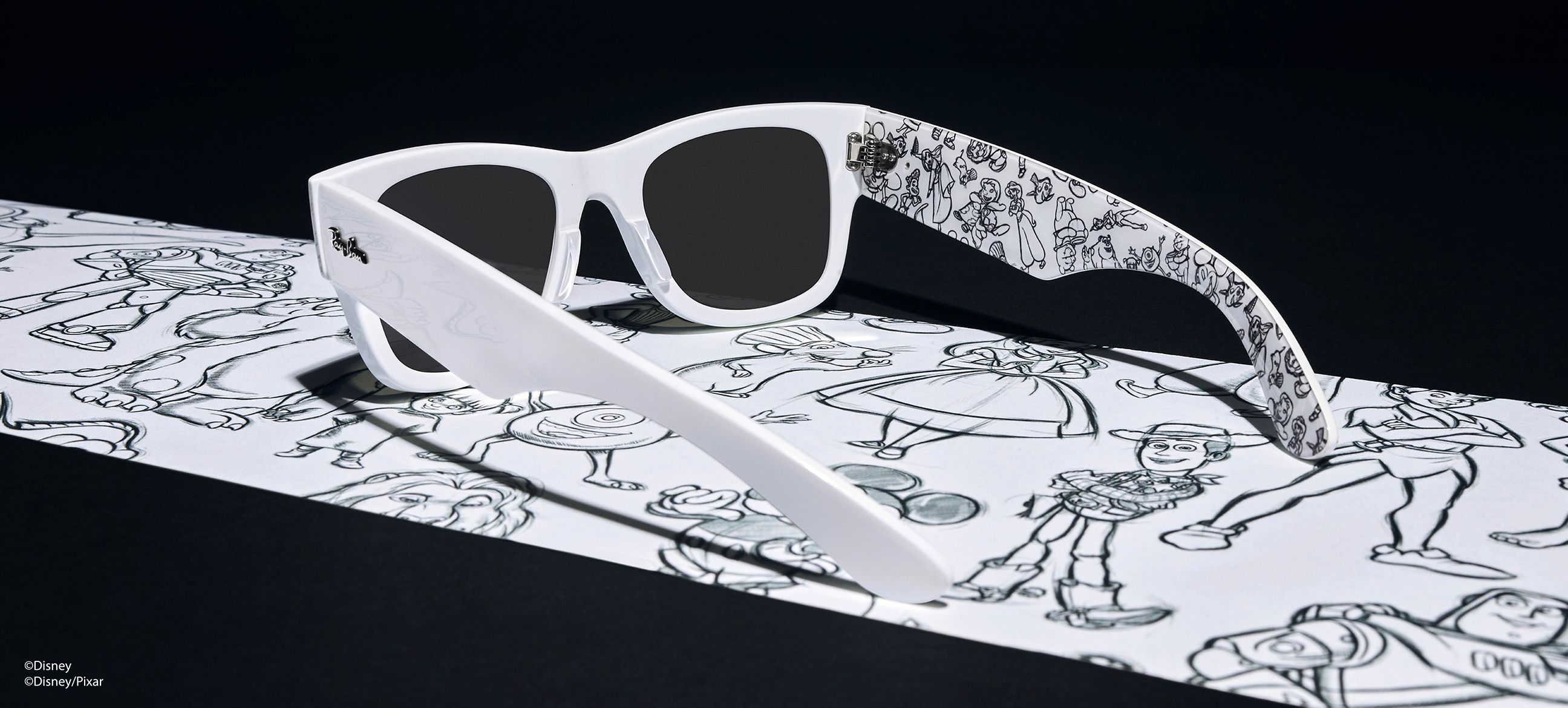 MEGA WAYFARER DISNEY 100TH ANNIVERSARY Sunglasses in White and